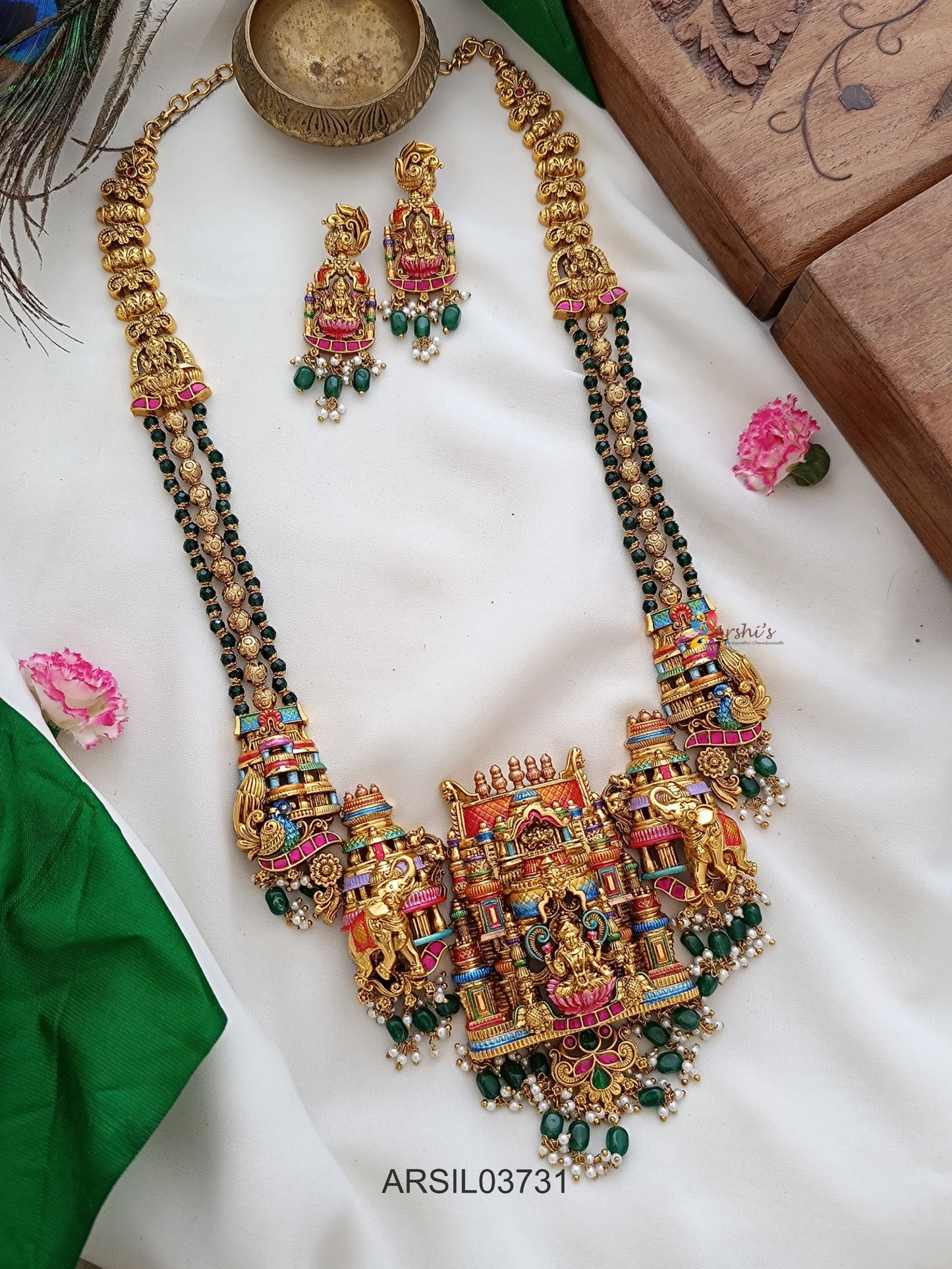 Aiswarya Lakshmi Temple Green Bead Haram