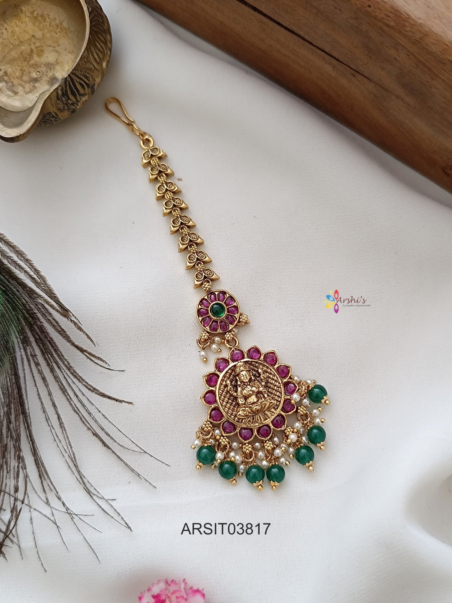 Lakshmi Kemp Green Drop Maang Tikka