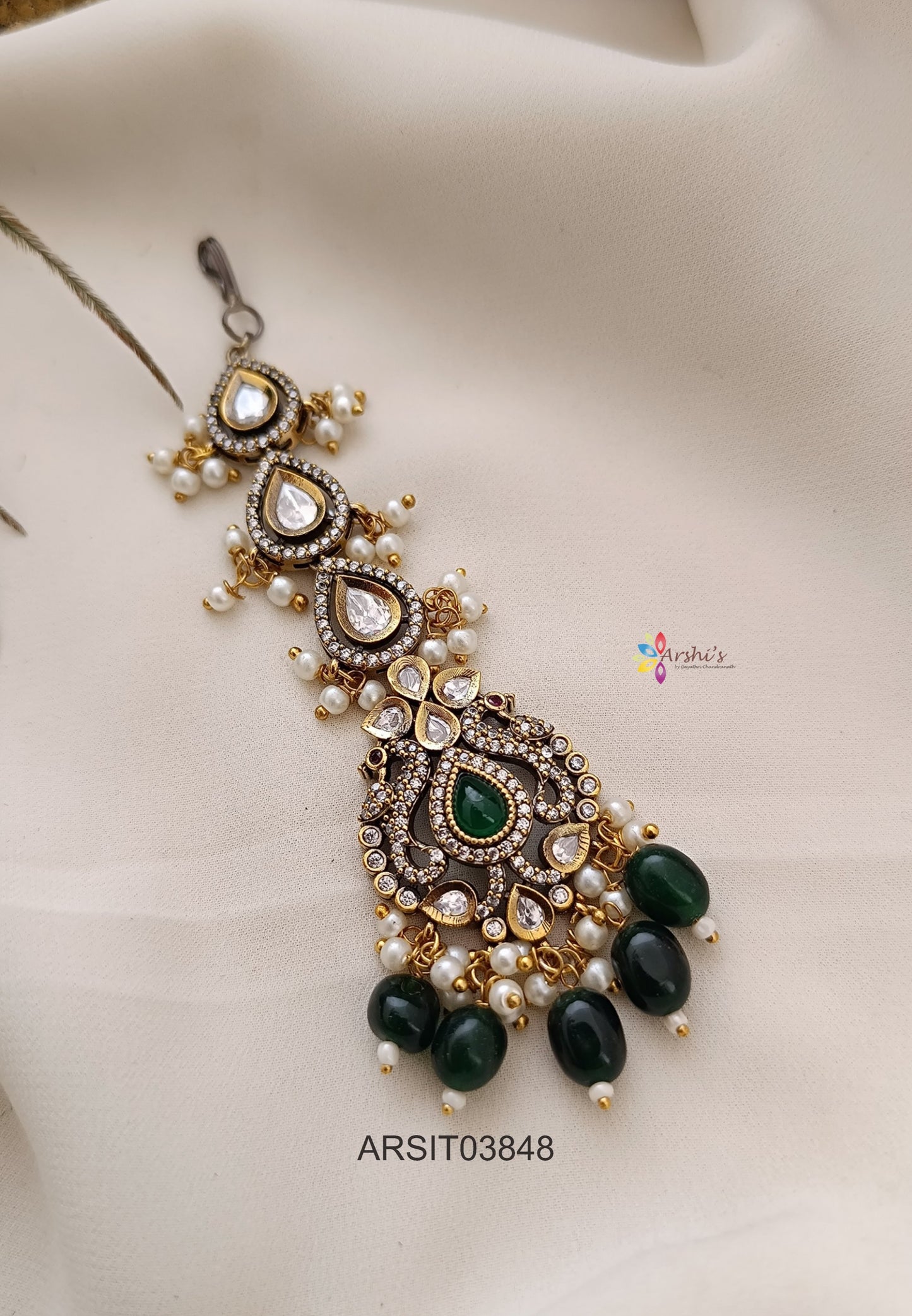 Victorian Green Bead Drops Maang Tikka