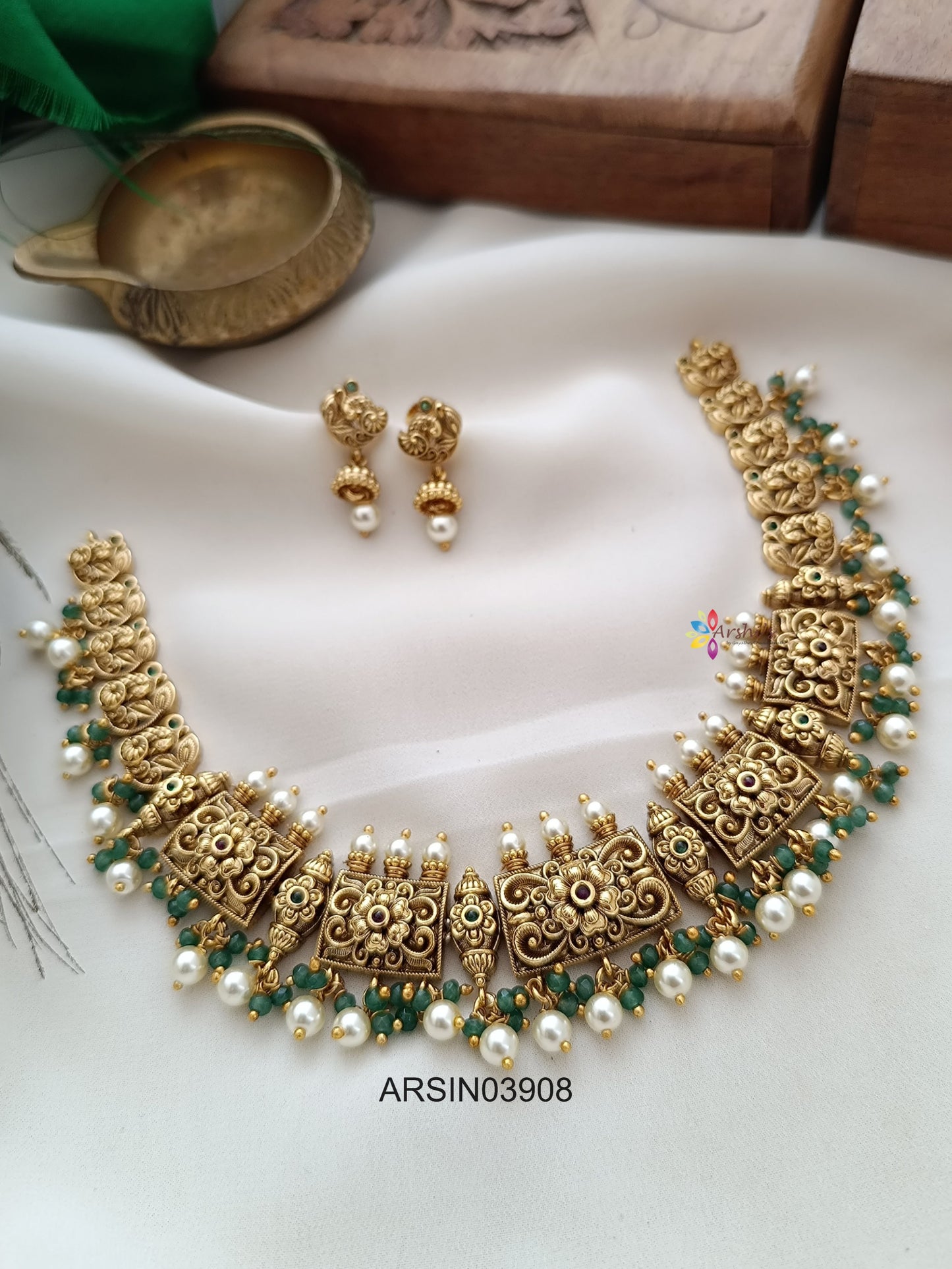 Antique Rectangle Flower Design Necklace