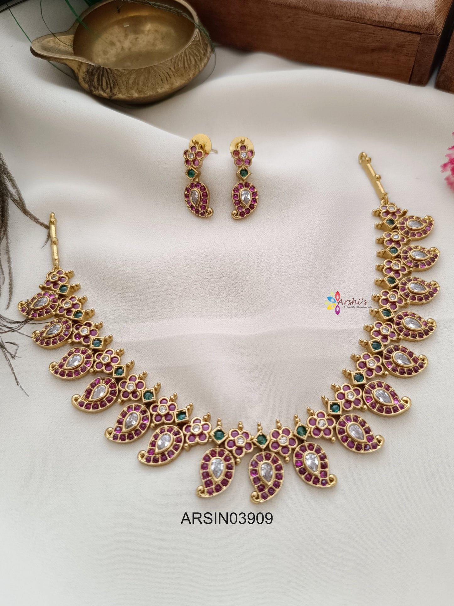 Mango Kemp Stone Necklace