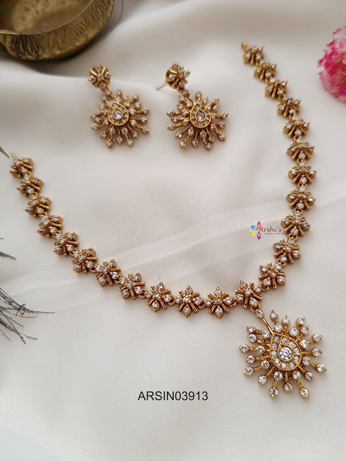 AD White Stone Necklace