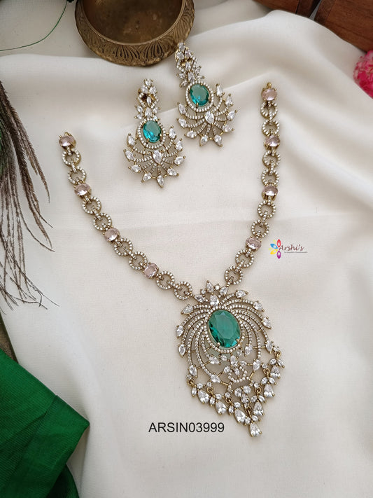 Victorian Big Pale Green Pendant Necklace