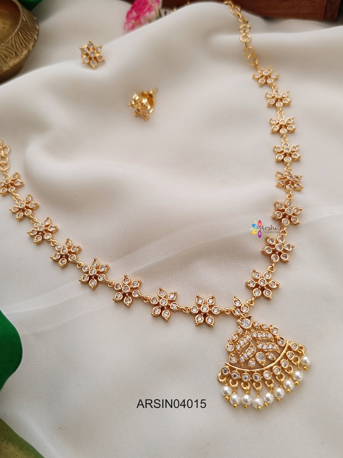 AD Flower White Stone Necklace
