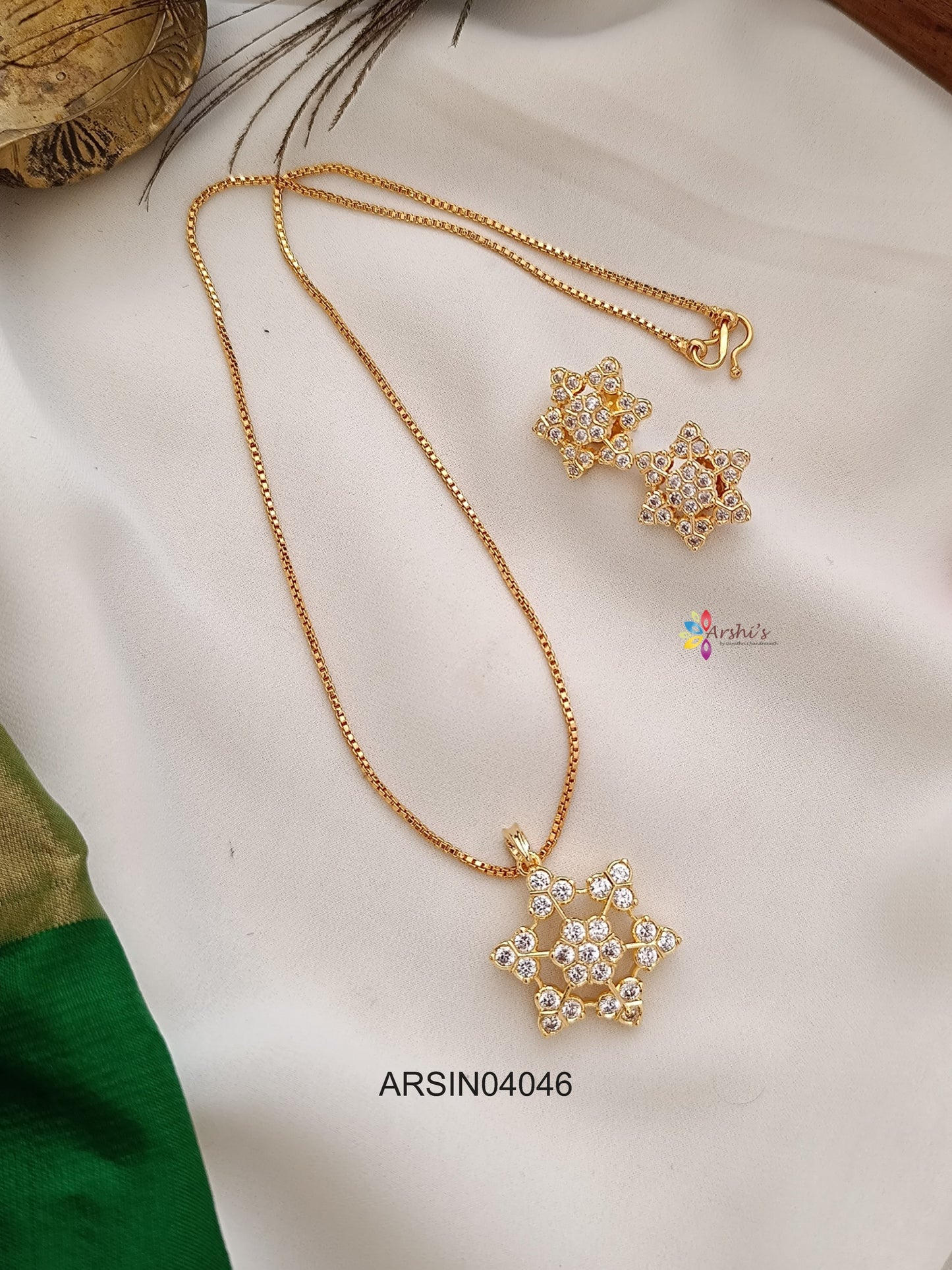 Diamond Look Like Pendant Necklace