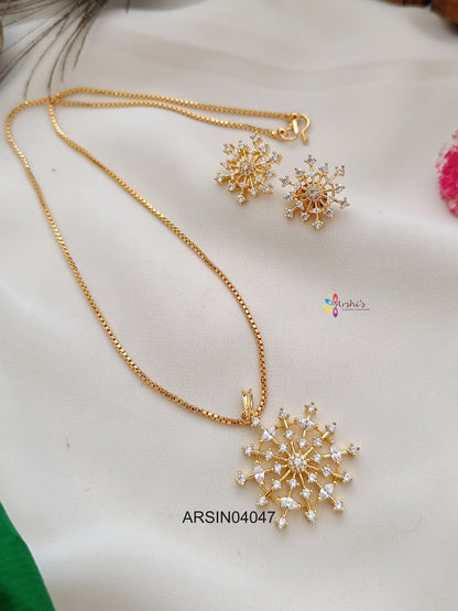 Snowflake Diamond Look Like Pendant Necklace