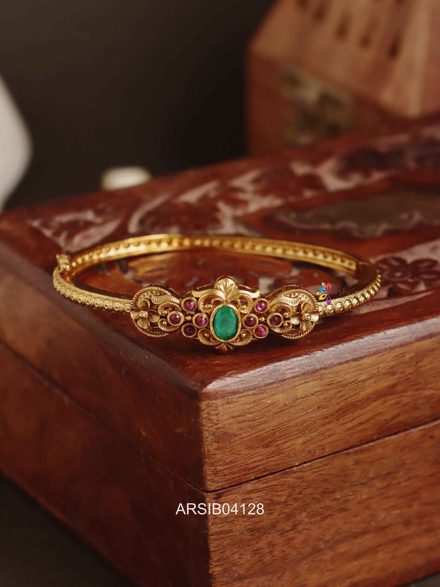 Matte Floral Single Bracelet