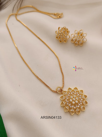 Flower Diamond Look Like Pendant Necklace
