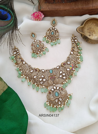Peacock Victorian Pale Green Bead Necklace