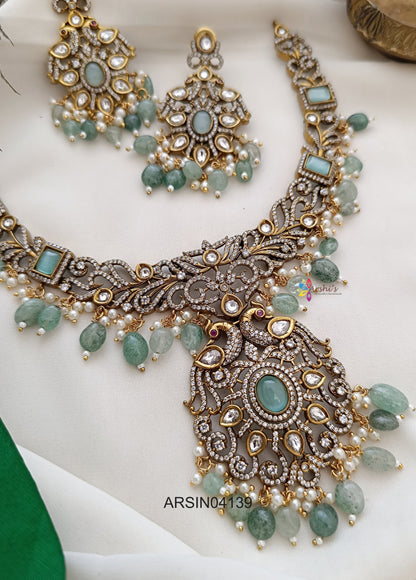 Floral Victorian Pale Green Bead Necklace