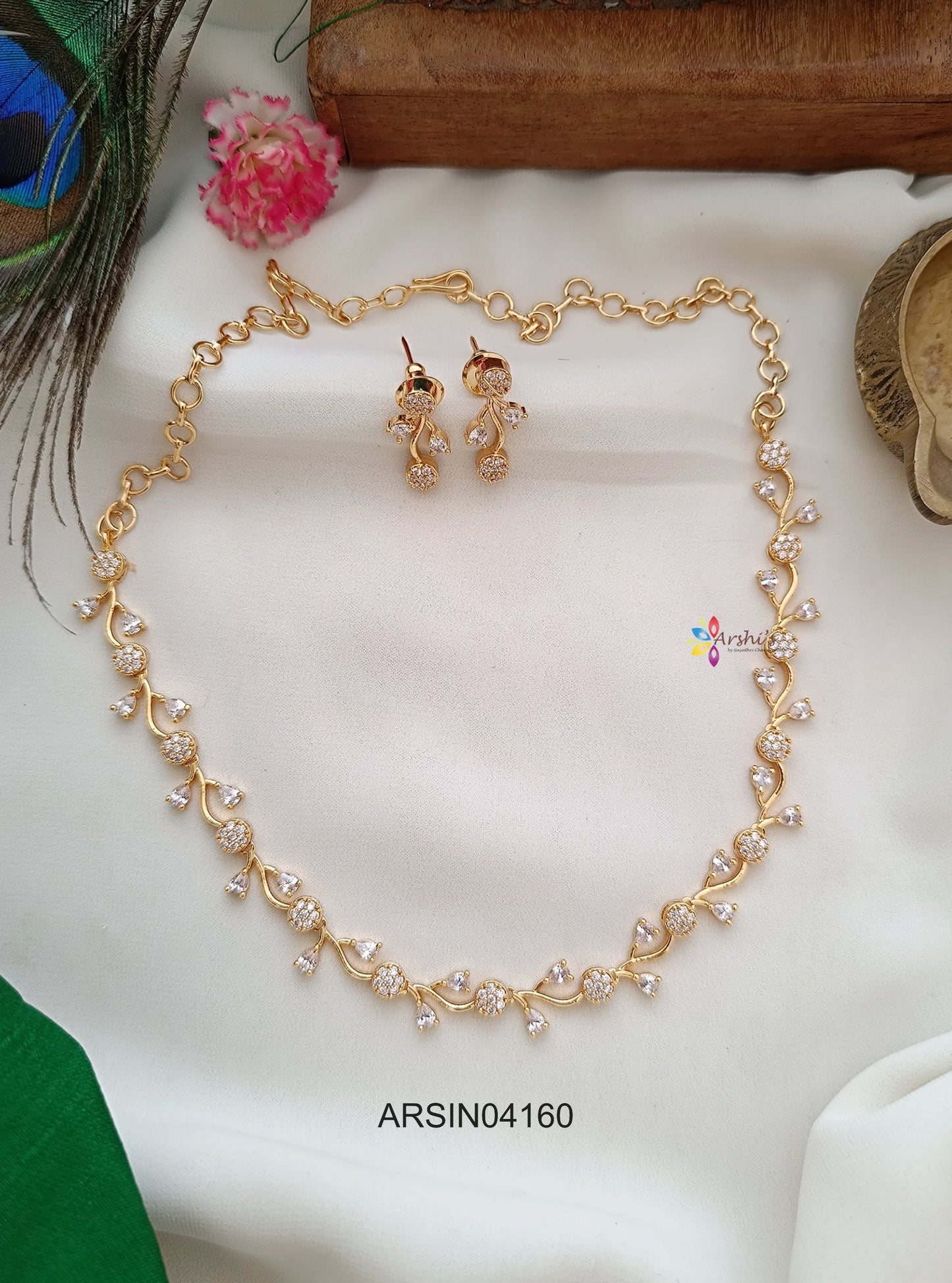 Simple AD White Stone Necklace