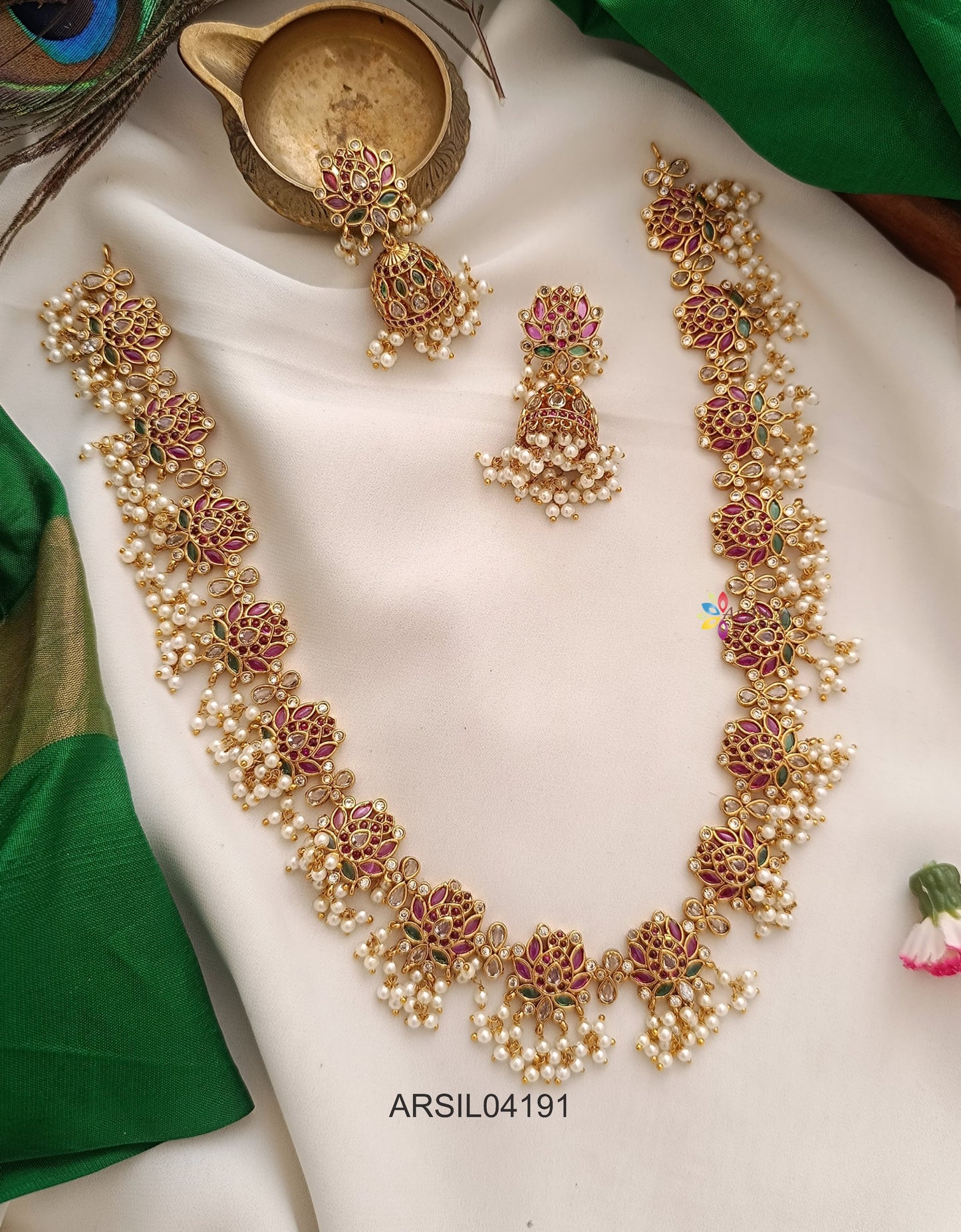 Lotus Guttapusalu Long Haram