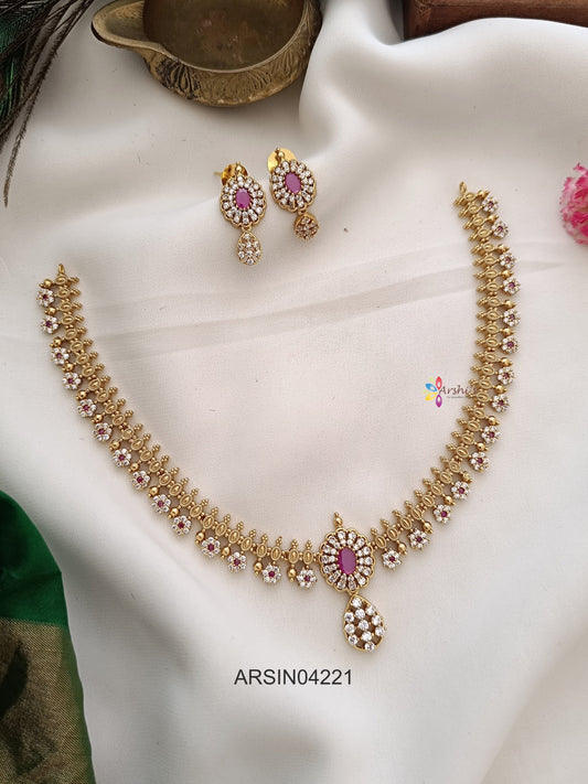 Matte White and Kemp Stone Necklce