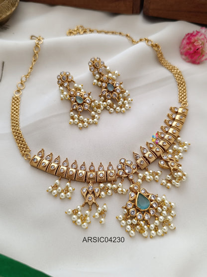 Pale Green Stone Guttapusalu Choker
