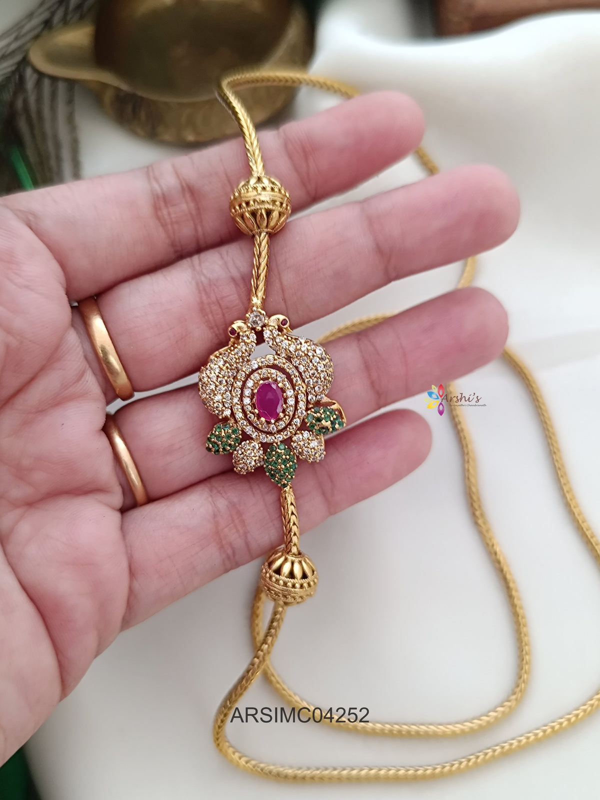 Peacock Stone Motif Mugappu Chain
