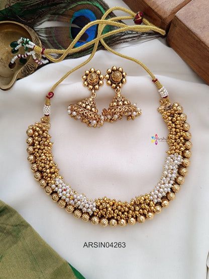 Pearl and Gold Bead Gungroo Necklace