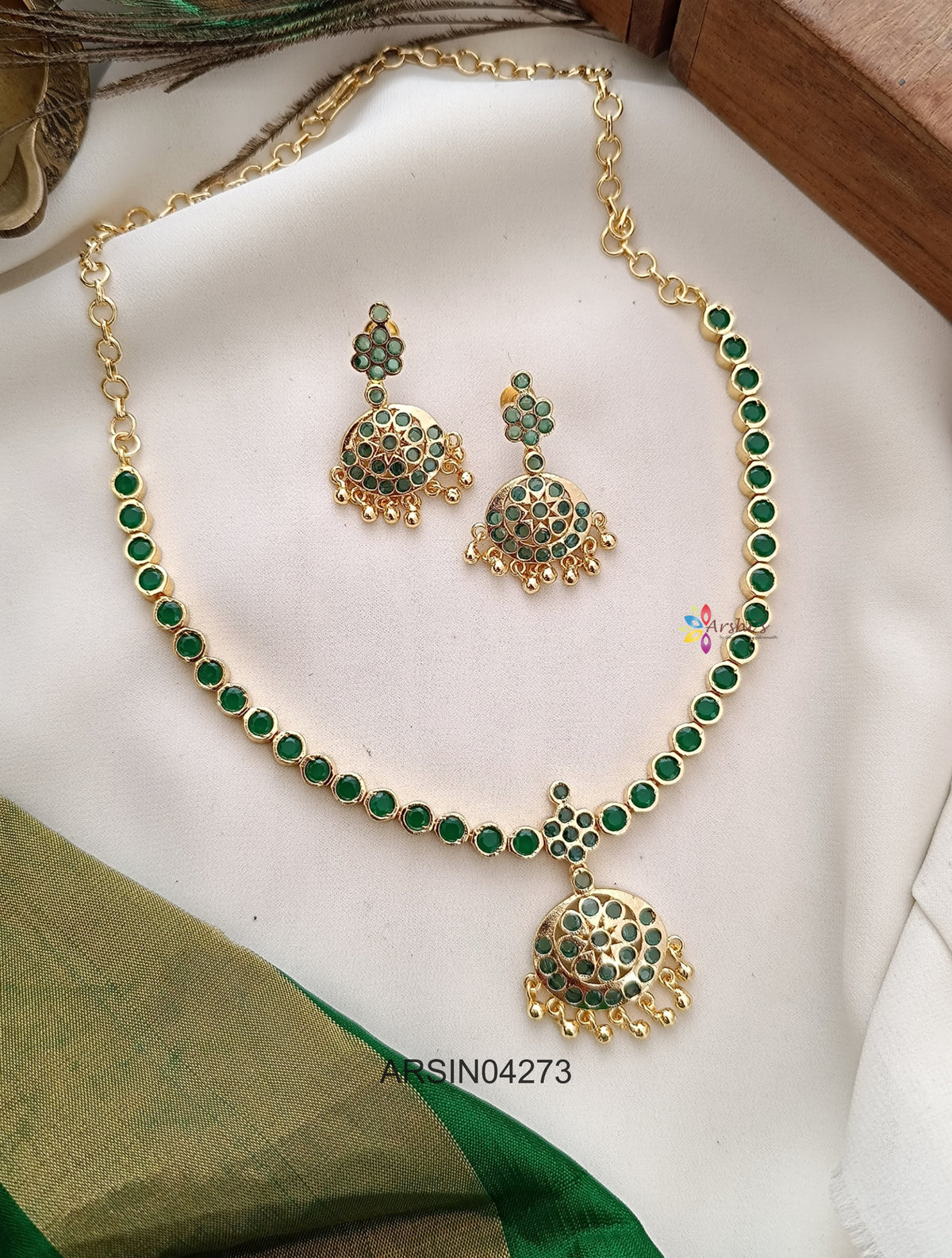 Green Stone Attigai Necklace