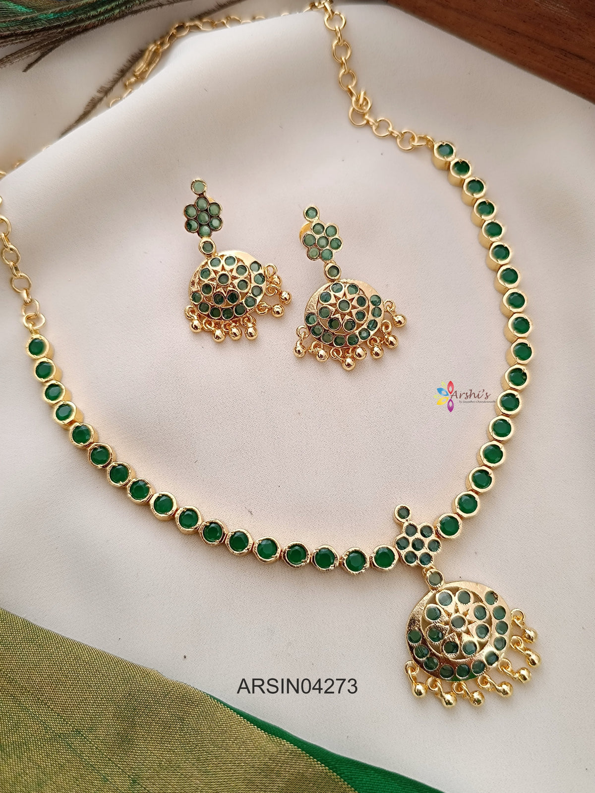 Green Stone Attigai Necklace