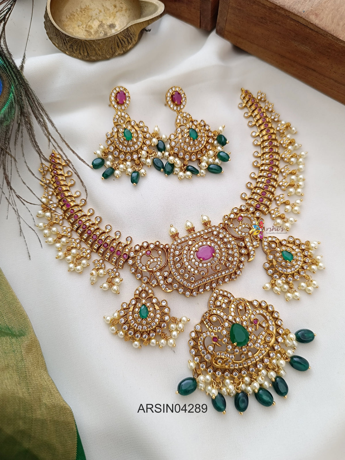 Grand Stone Kante Necklace