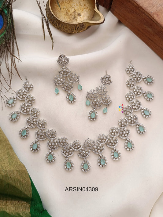 Pale Green Rosium Polish Necklace