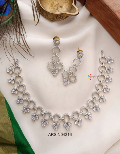 White Rosium Polish Necklace