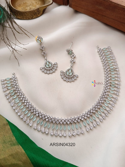 Pale Green Rosium Polish Necklace