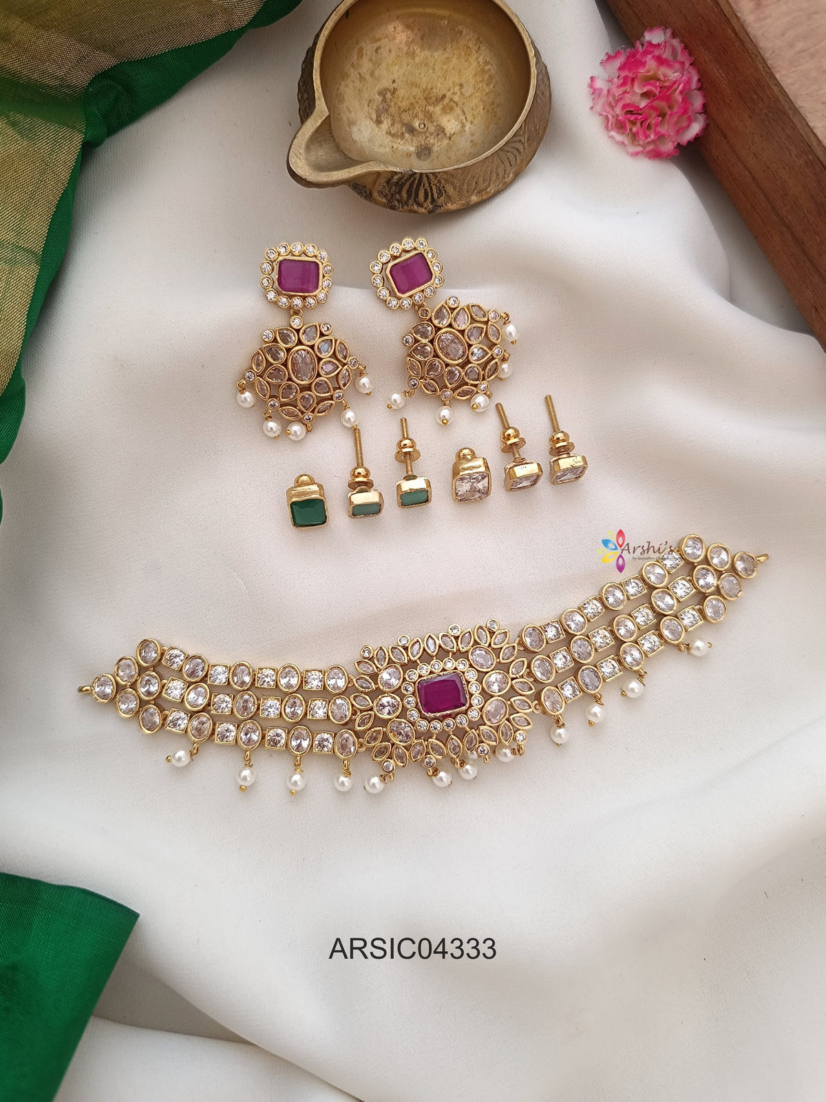 Stone Changeable Kundan Choker