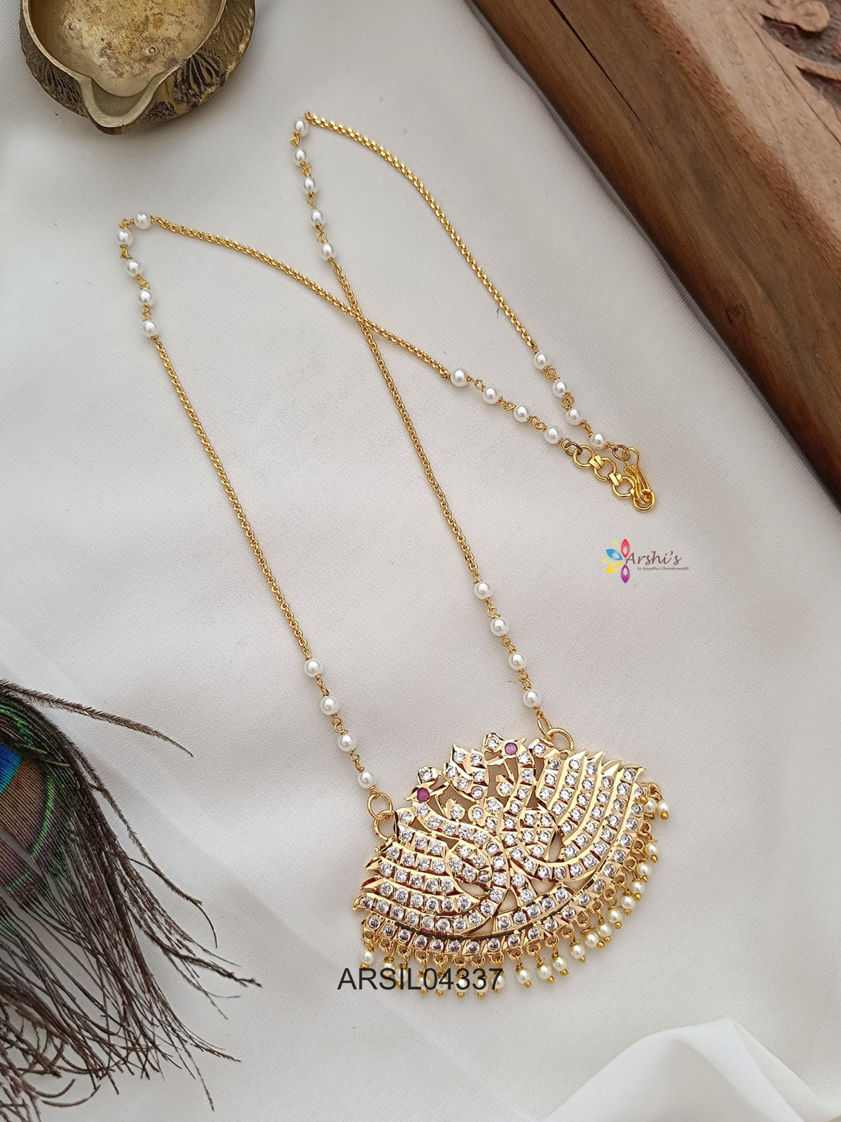 Peacock White Stone Pendant Haram
