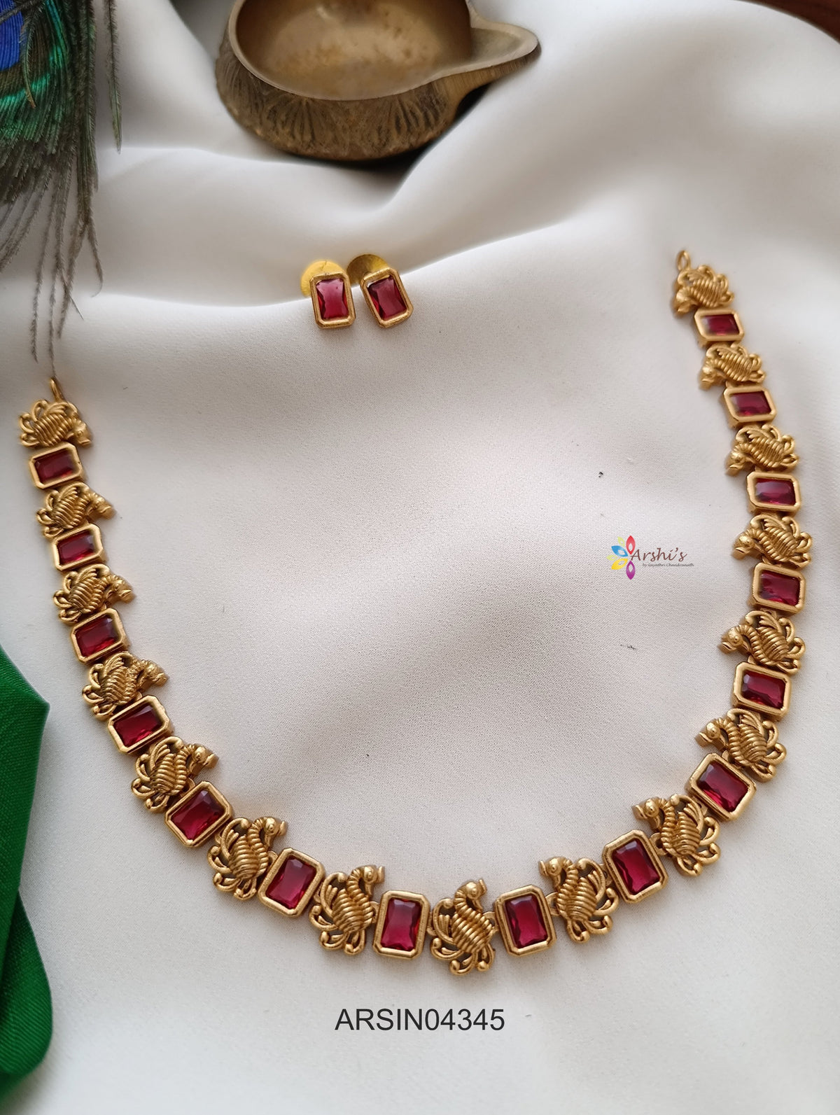 Swan Square Red Stone Necklace