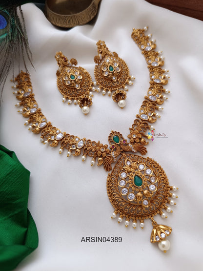 Matte Finish Floral Design Necklace