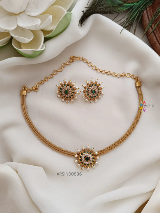 Green Stone and Pearl Hasli Necklace