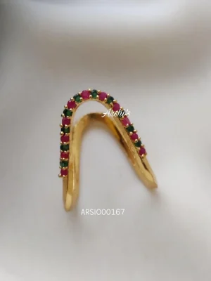 Simple Red and Green Stone Finger Ring