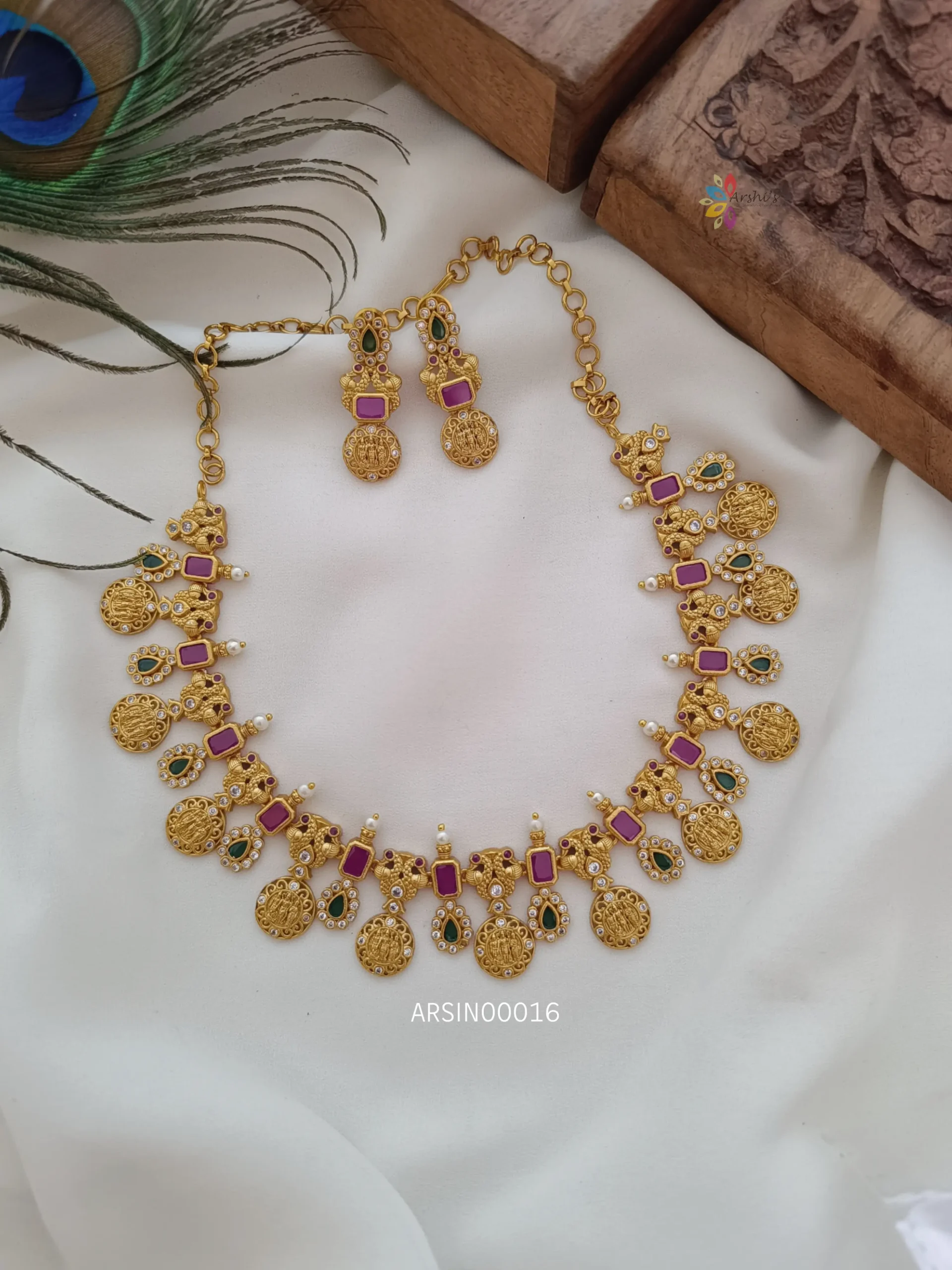 Ramparivar Ruby And Green Stone Necklace