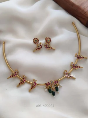 Lotus Pendant Hasli Tube Necklace