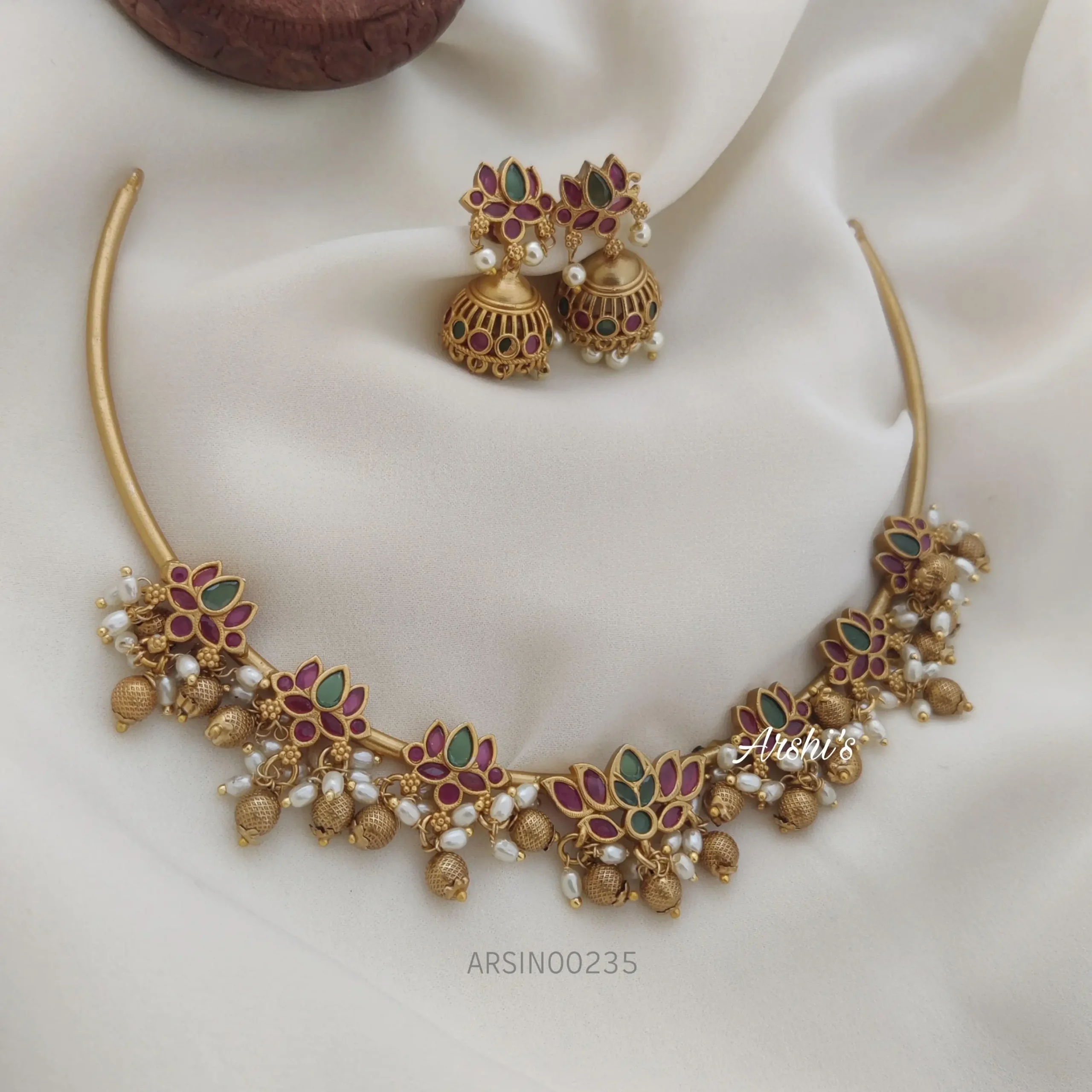 Elegant Gold Drop Hasli Tube Necklace