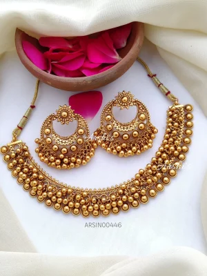 Pretty Antique Gold Beaded Necklace