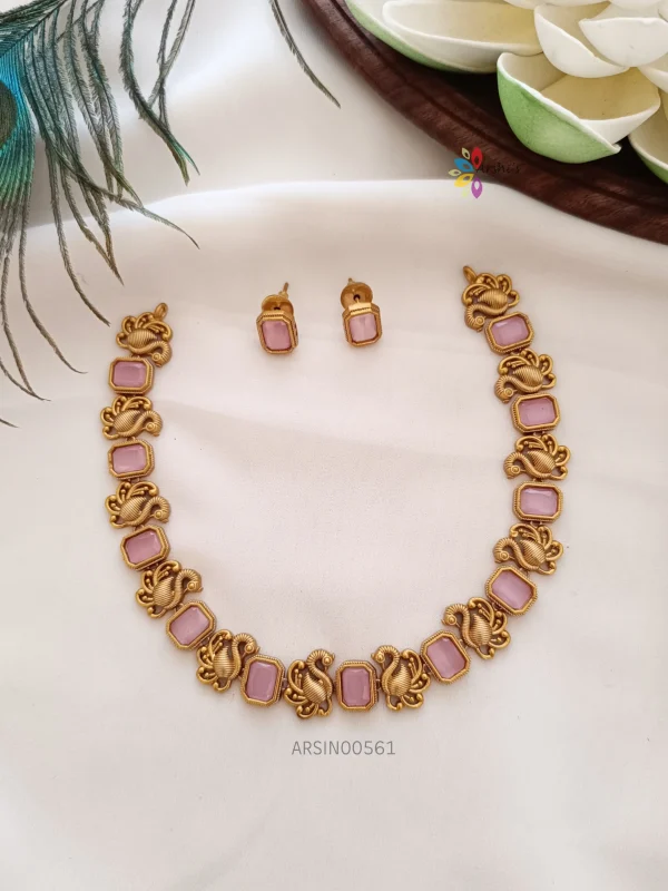 Simple Peacock Pink Stone Necklace