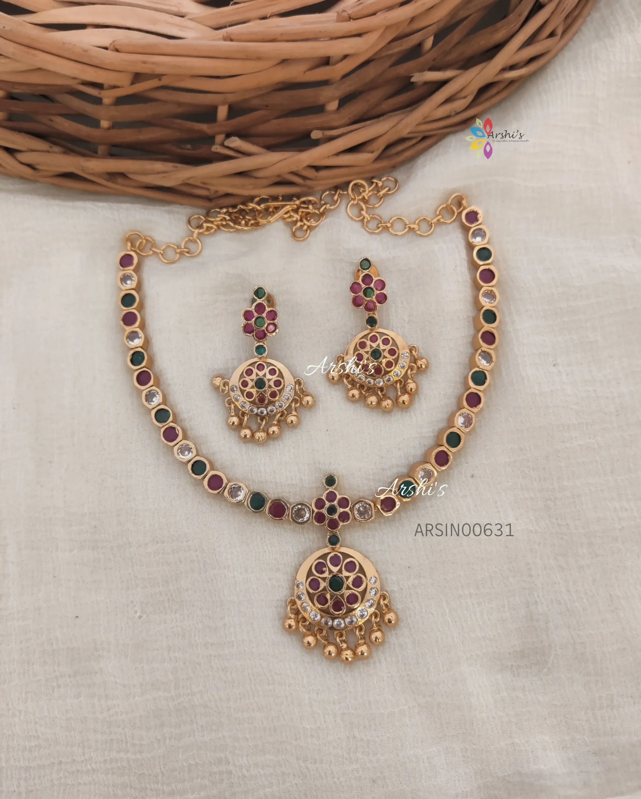 Simple and Elegant Multi Color Necklace