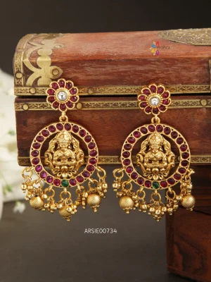 Temple Kemp Stone with Gold Bead Earrings