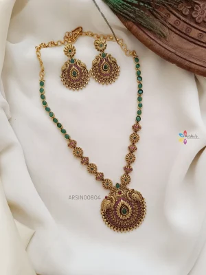 Elegant Emerald Stone Peacock Necklace