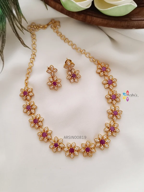 Saraswati Nama Flower Necklace – The Jewelry Project India