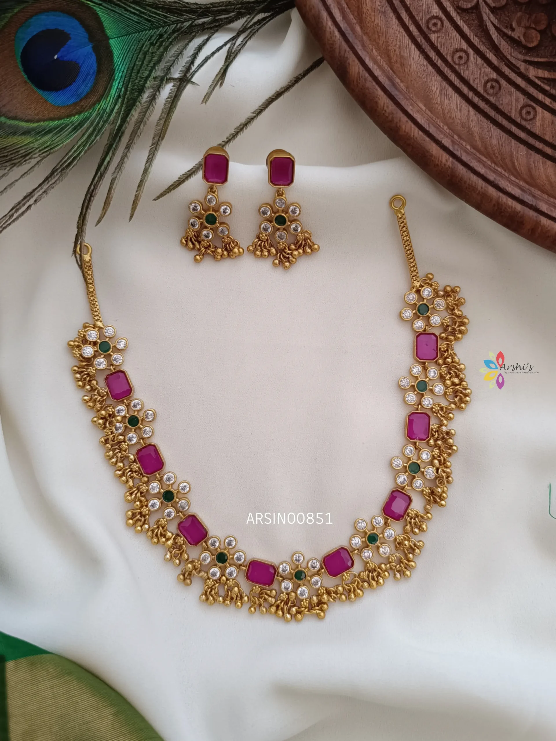 Flower Design Gold Beads Necklace