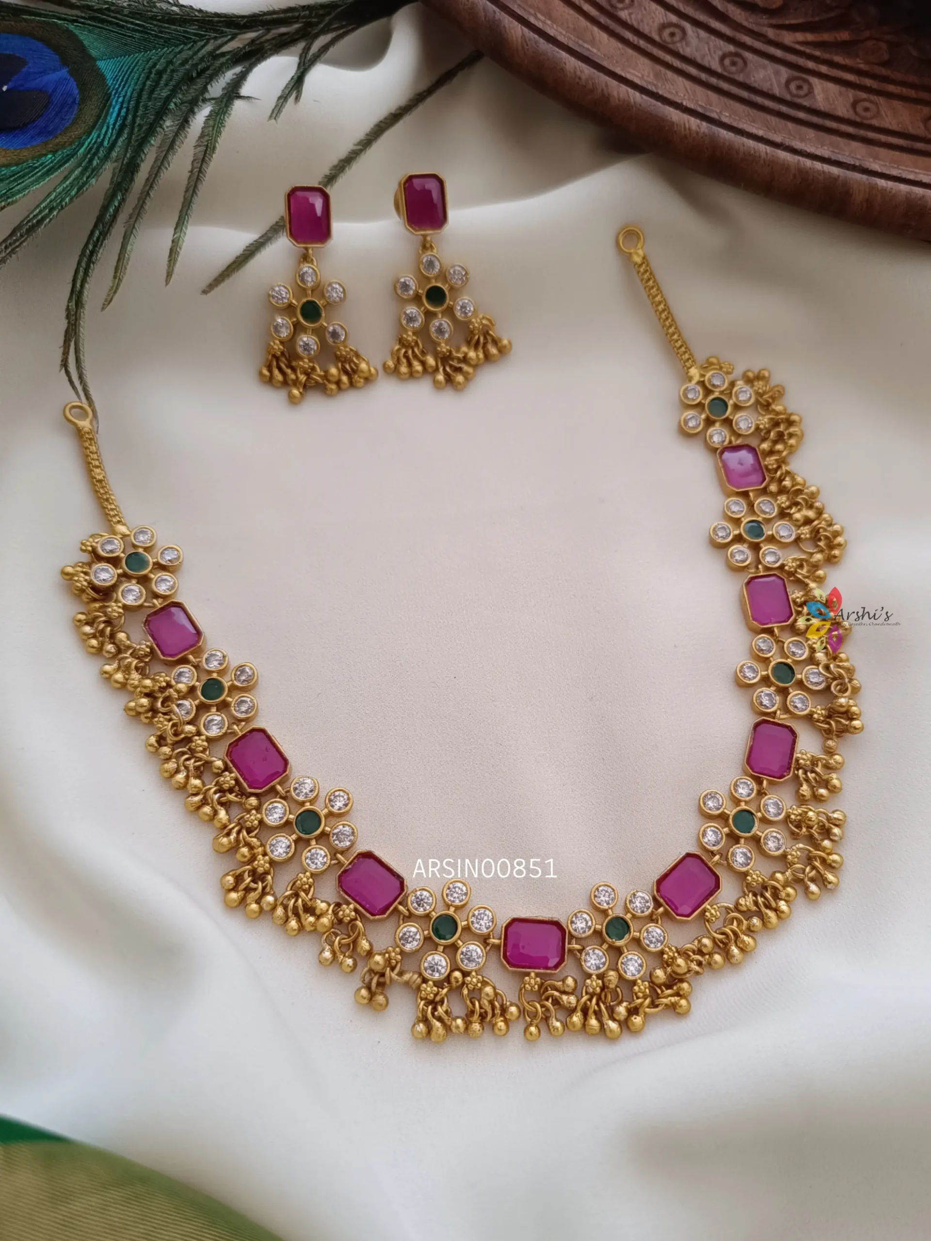 Flower Design Gold Beads Necklace