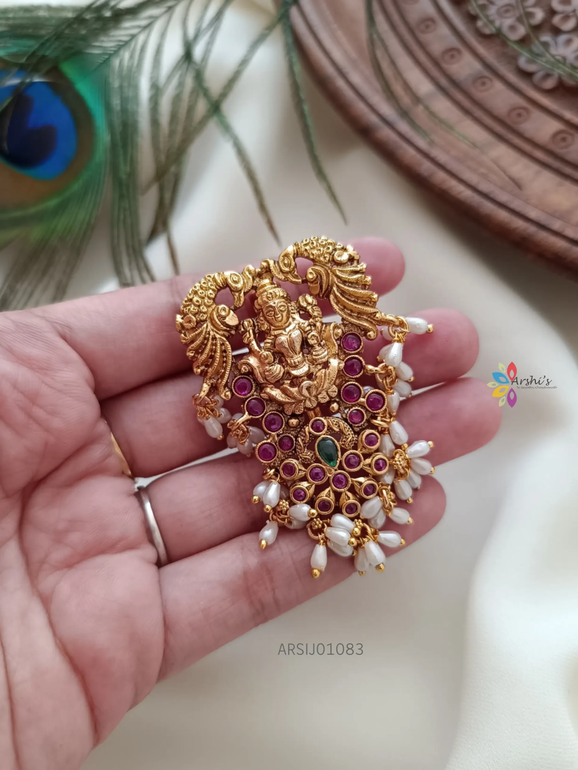Antique Lakshmi Design Rice Pearl Hair Accessorie