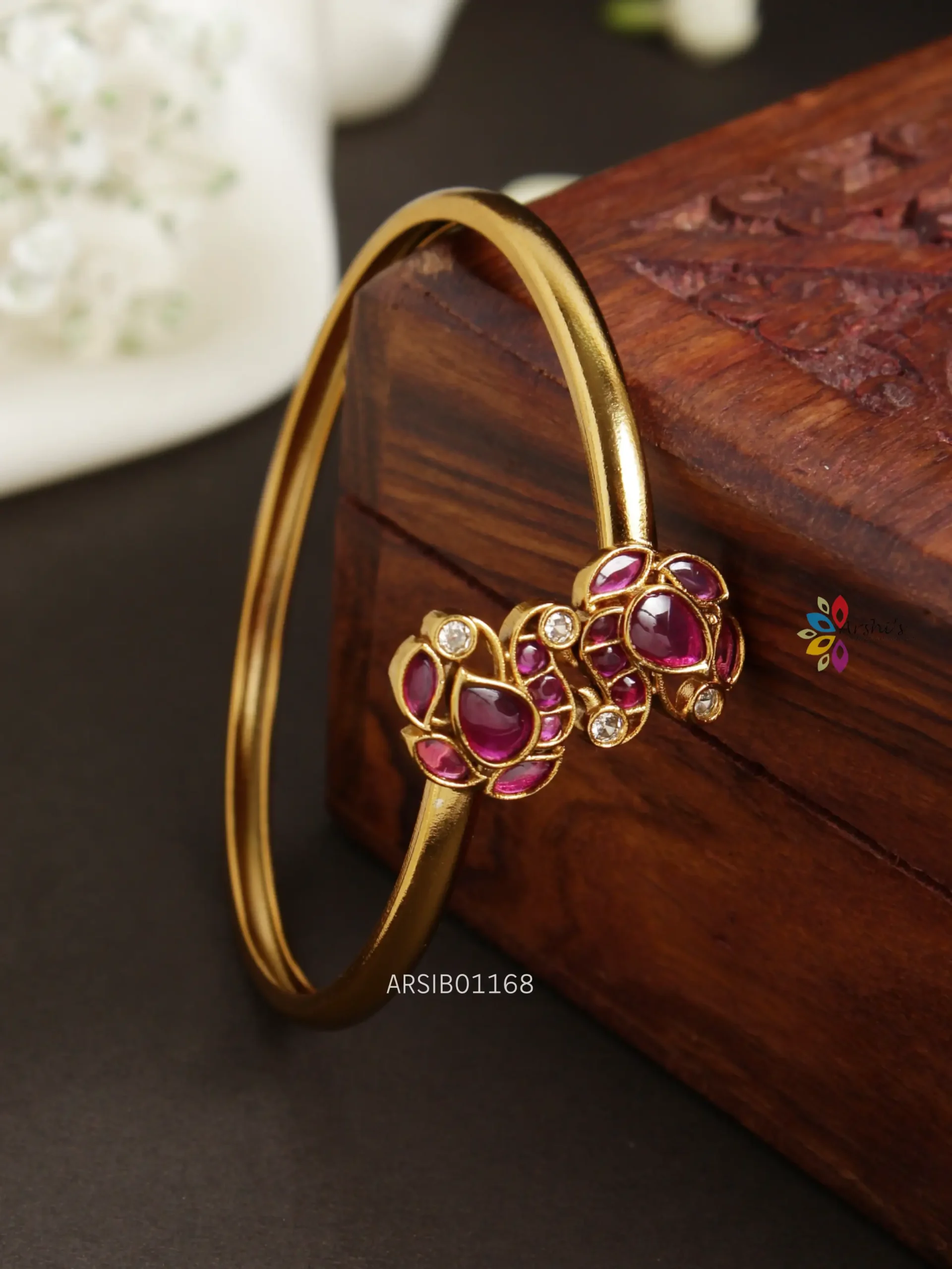 Unique Traditional Bangles Online at Candere by Kalyan Jewellers.