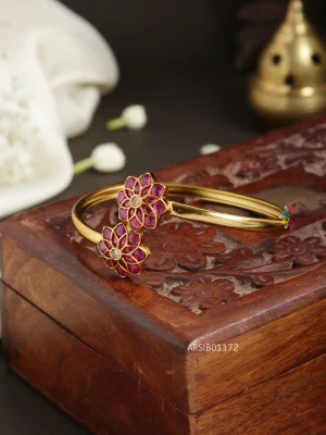Flower Design Bracelet