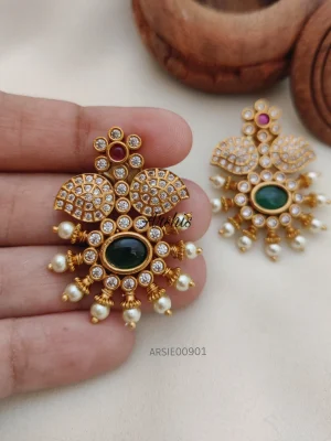 Beautiful Green Stone Ear Studs