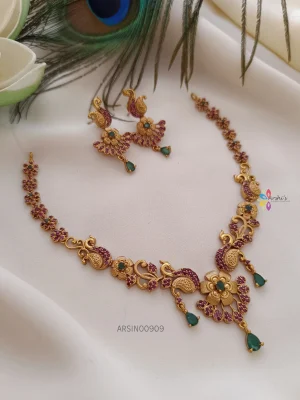 Trendy Peacock Design Necklace