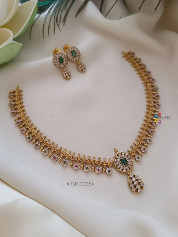 Emerald AD Stone Flower Design Necklace
