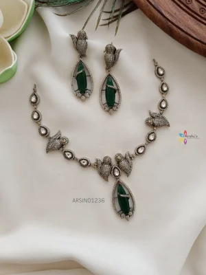 Party Wear Green Victorian Necklace